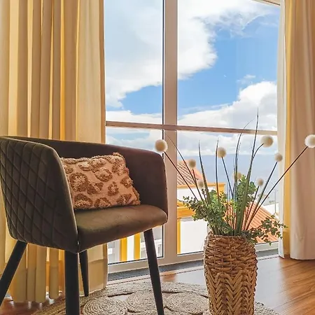 Refúgio à Beira Mar